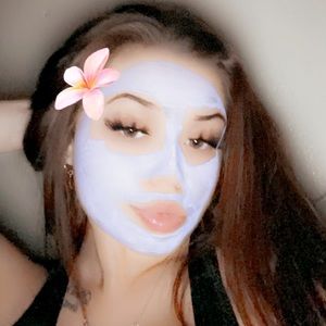 Meet your Posher, Lexi